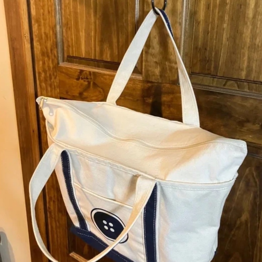 HEAVY CANVAS ZIP CLOSE TOTE, OFF WHITE AND NAVY, LARGE CAPACITY SITS FLAT 19x12